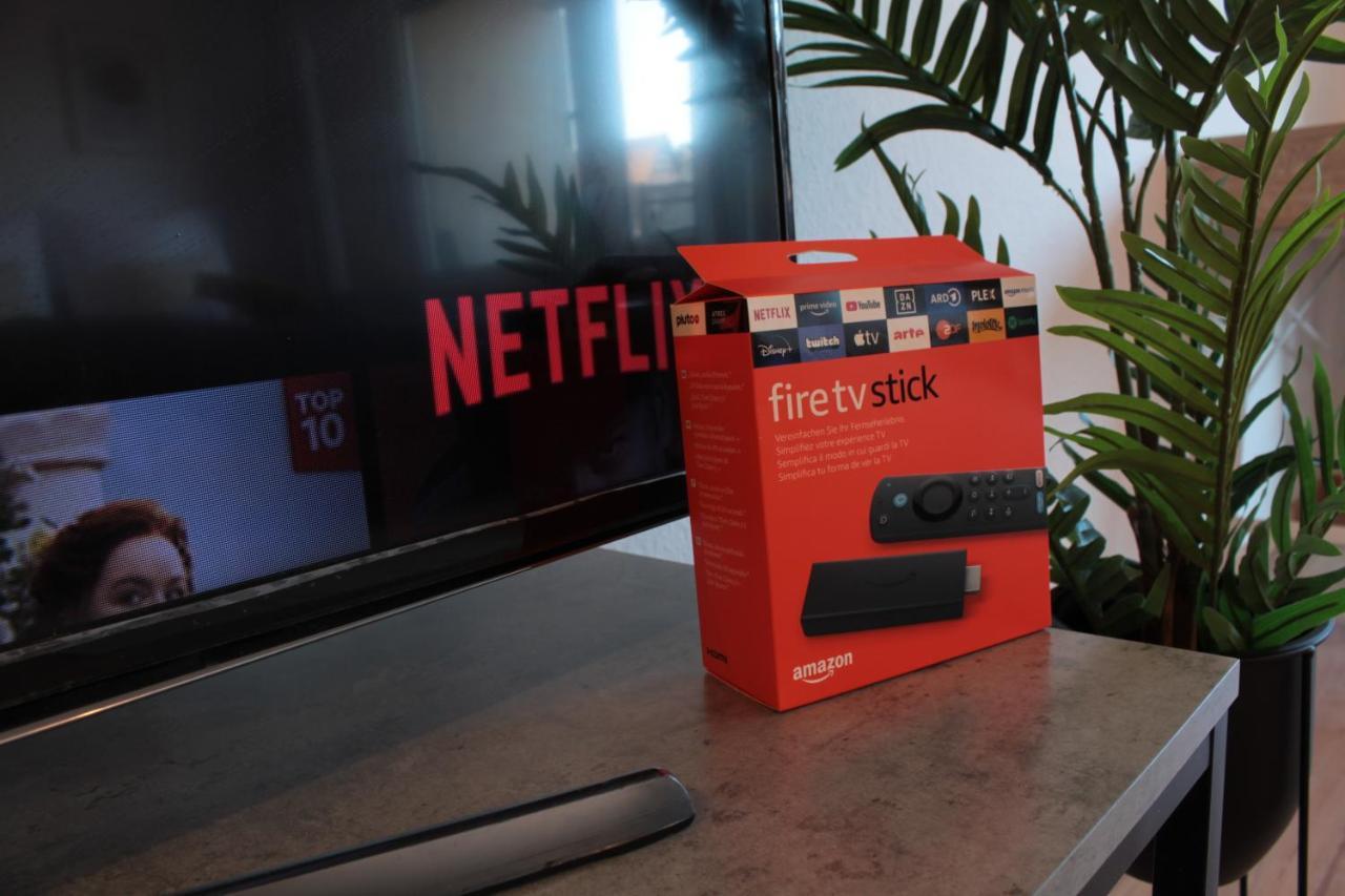 Zentral. Stylisch. Balkon & Parkplatz. Netflix Apartman Holzgerlingen Kültér fotó