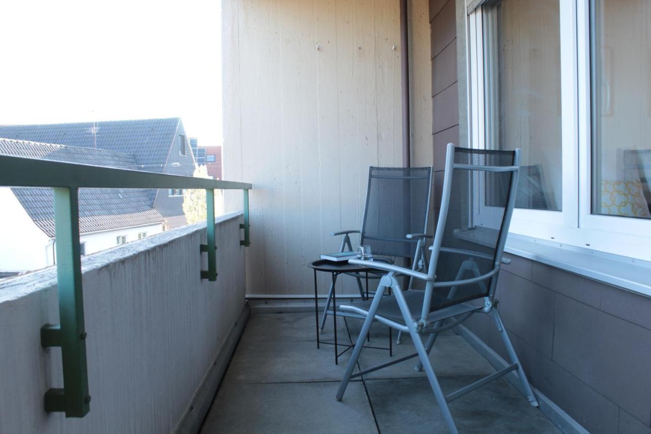 Zentral. Stylisch. Balkon & Parkplatz. Netflix Apartman Holzgerlingen Kültér fotó